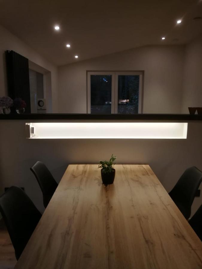 Hogenberg Heiken Lichtaart Kasterlee Met Eigen Laadpaal Vila Exterior foto